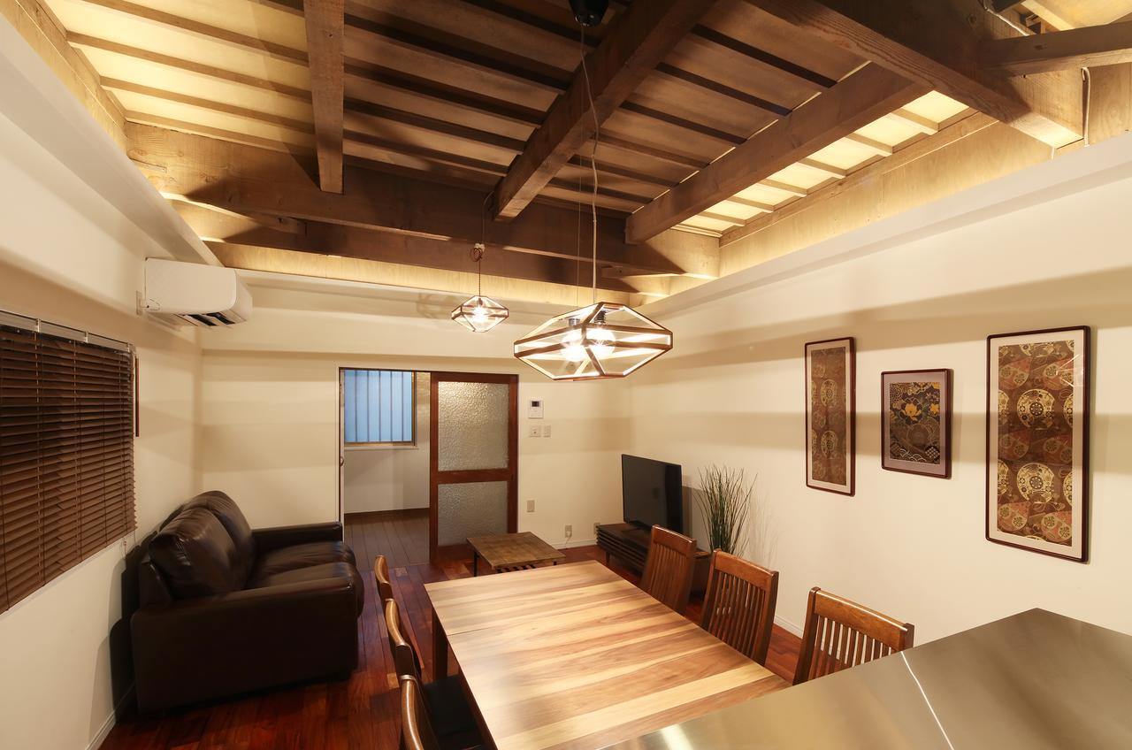 Chikyuutabikazoku Usj Appartement Osaka Buitenkant foto